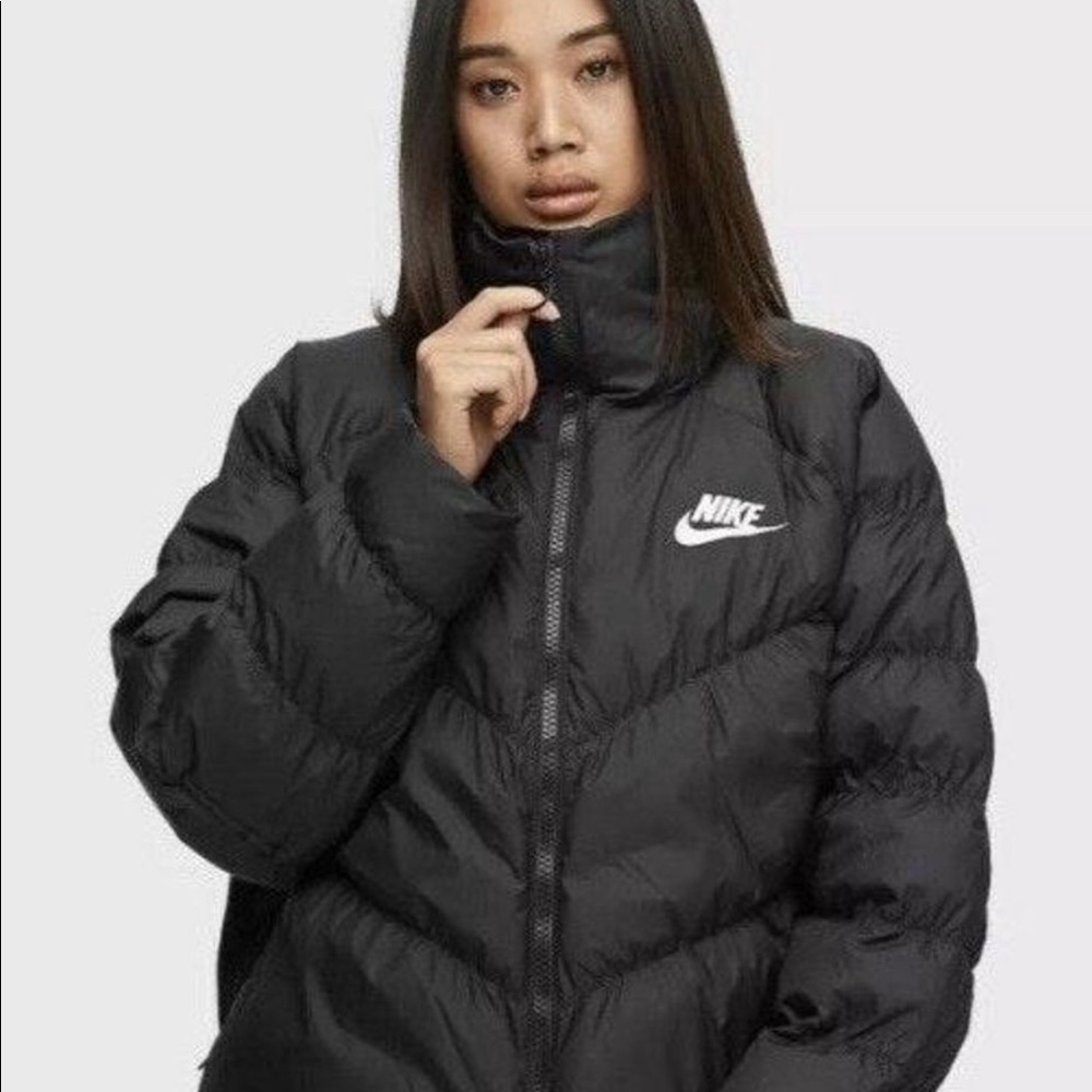 Nike puffer jacket - Picture 2 of 4